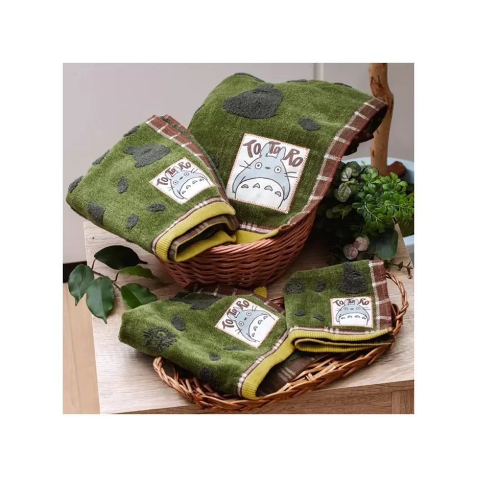 Maison Ghibli Towel Autumn Green 34X80 Cm - My Neighbor Totoro- Household Linen