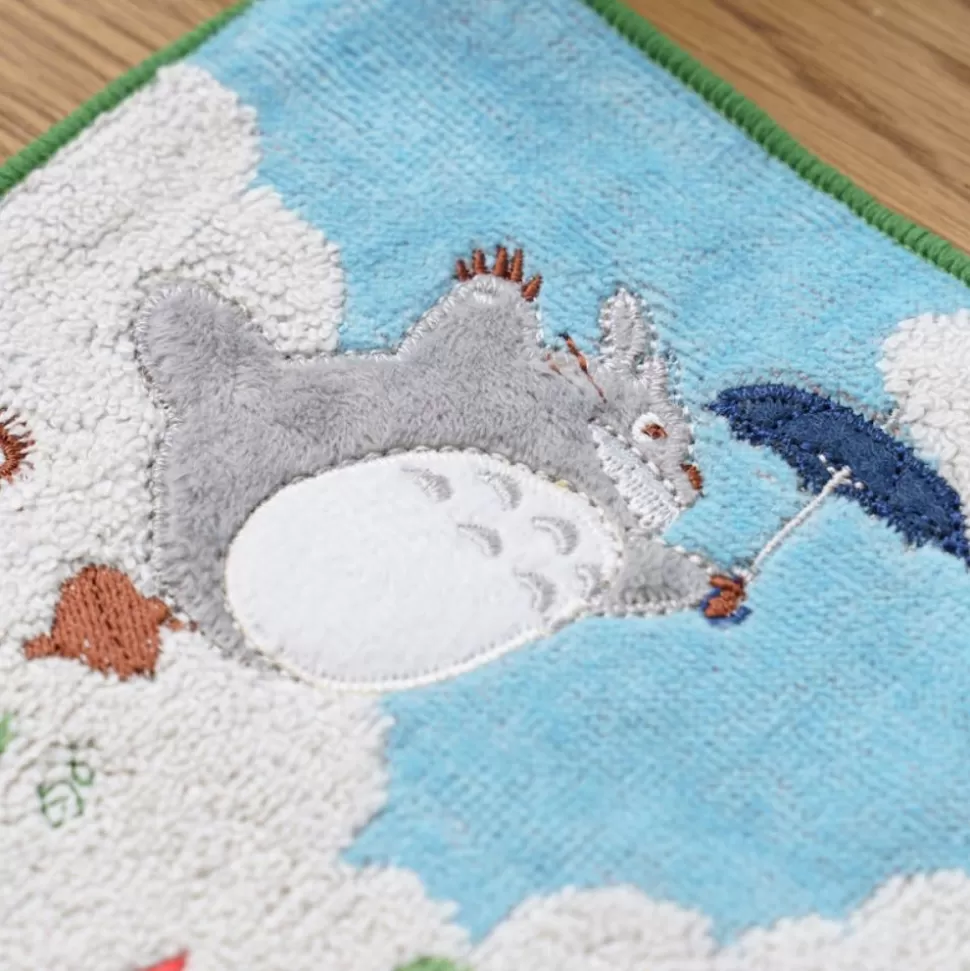 Maison Ghibli Towel Totoro In The Sky 34X80 Cm - My Neighbor Totoro- Household Linen