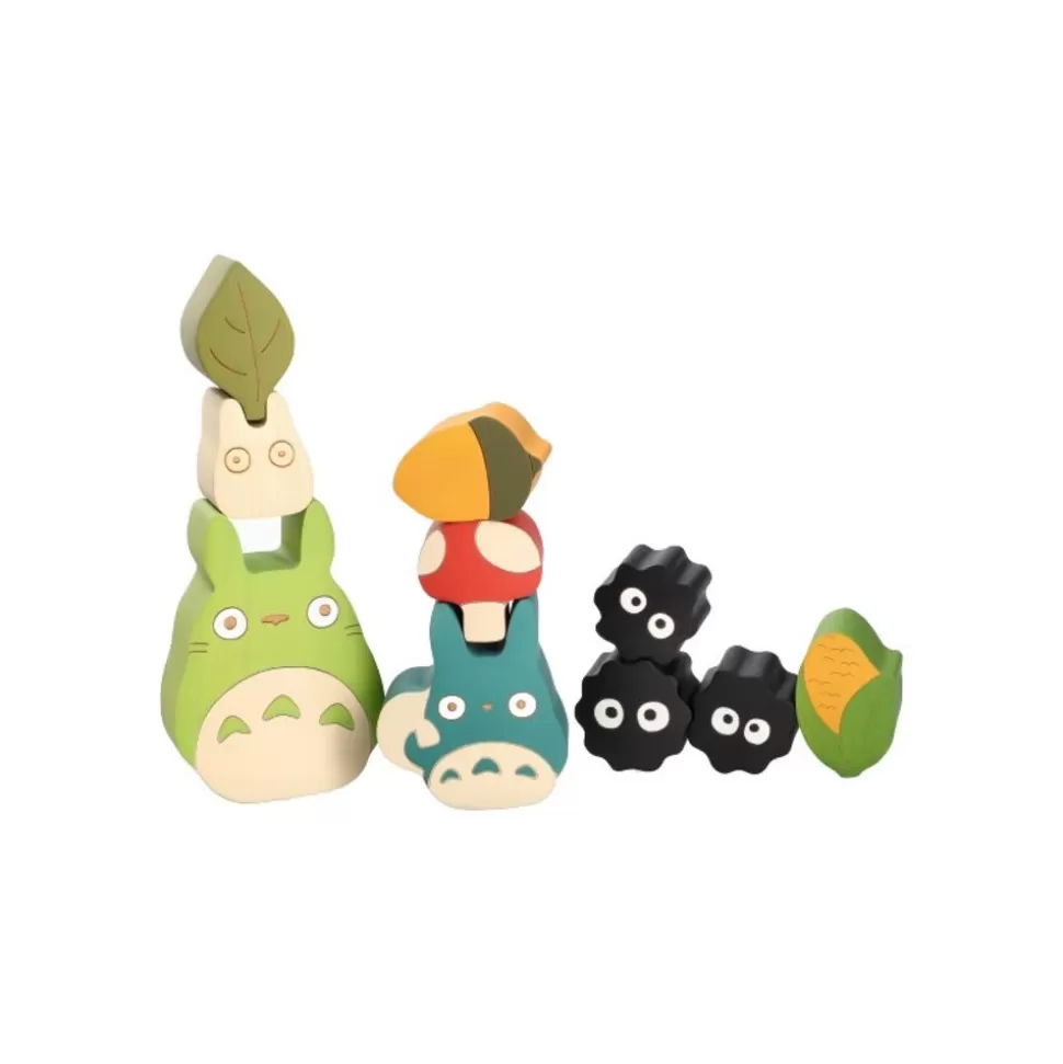 Maison Ghibli Wood Figurine Totoro With Soot Sprites - My Neighbor Totoro- Toys