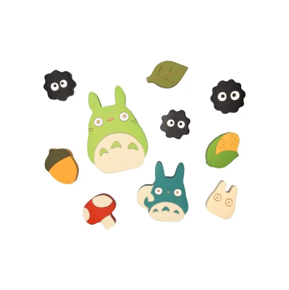 Maison Ghibli Wood Figurine Totoro With Soot Sprites - My Neighbor Totoro- Toys